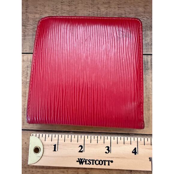 LOUIS VUITTON Epi Leather Bifold Wallet Red Coin Pocket Made in France - Picture 14 of 15